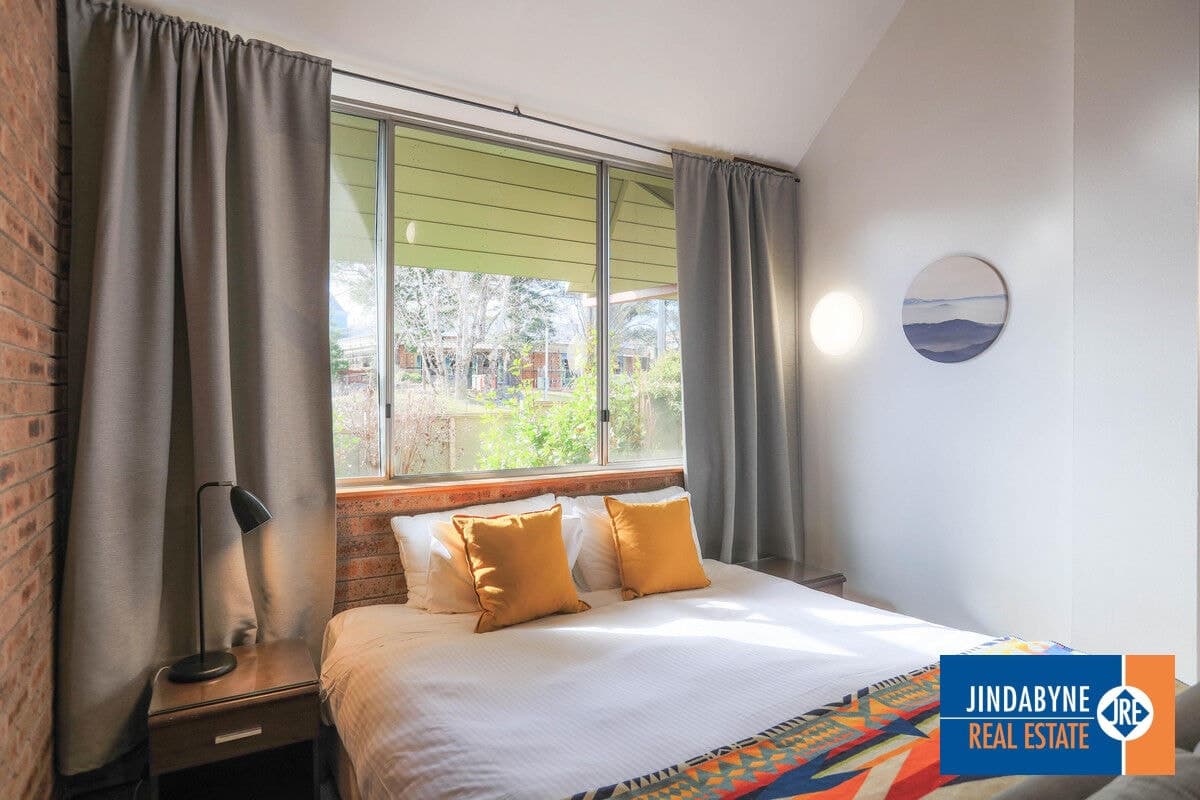 11 / 2 Clyde Street, Jindabyne NSW 2627, Jindabyne - Thumbnail 4