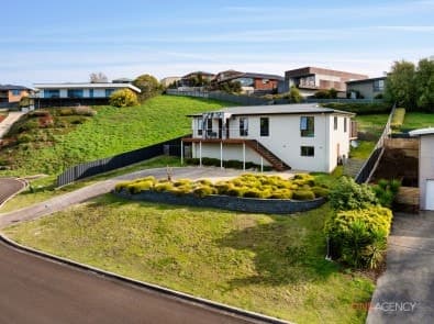 26 Dowling Drive, Romaine, Romaine - Image 1