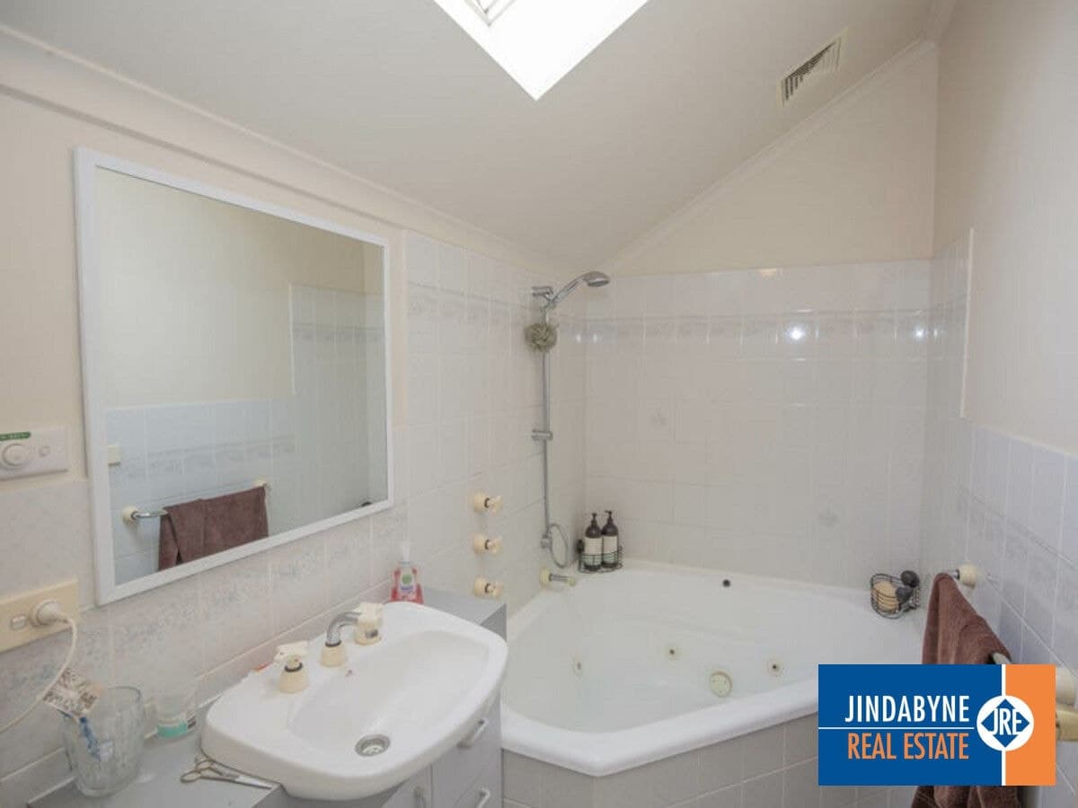 Unit 7 / 24 Clyde Street, JINDABYNE NSW 2627, Jindabyne - Thumbnail 5