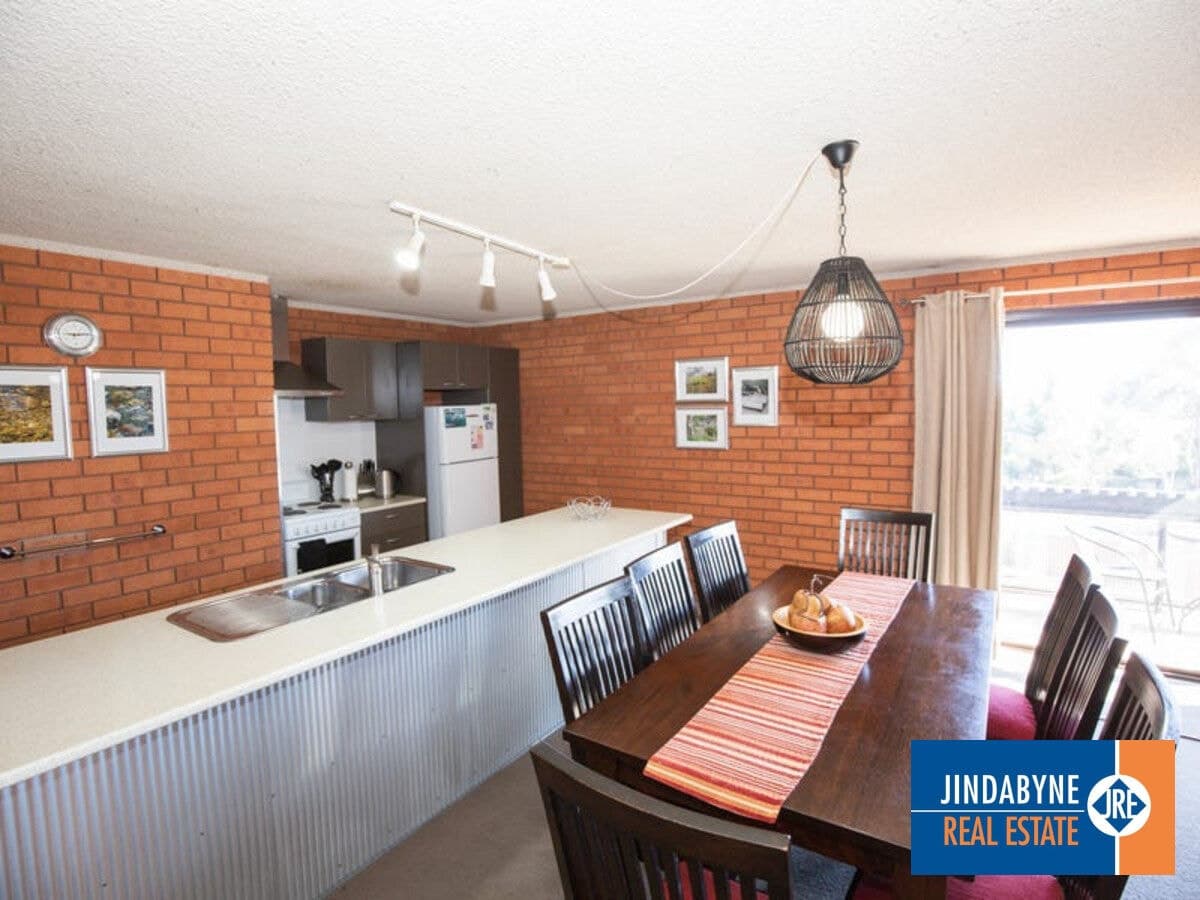 Unit 3 / 121 Gippsland Street, JINDABYNE NSW 2627, Jindabyne - Thumbnail 2