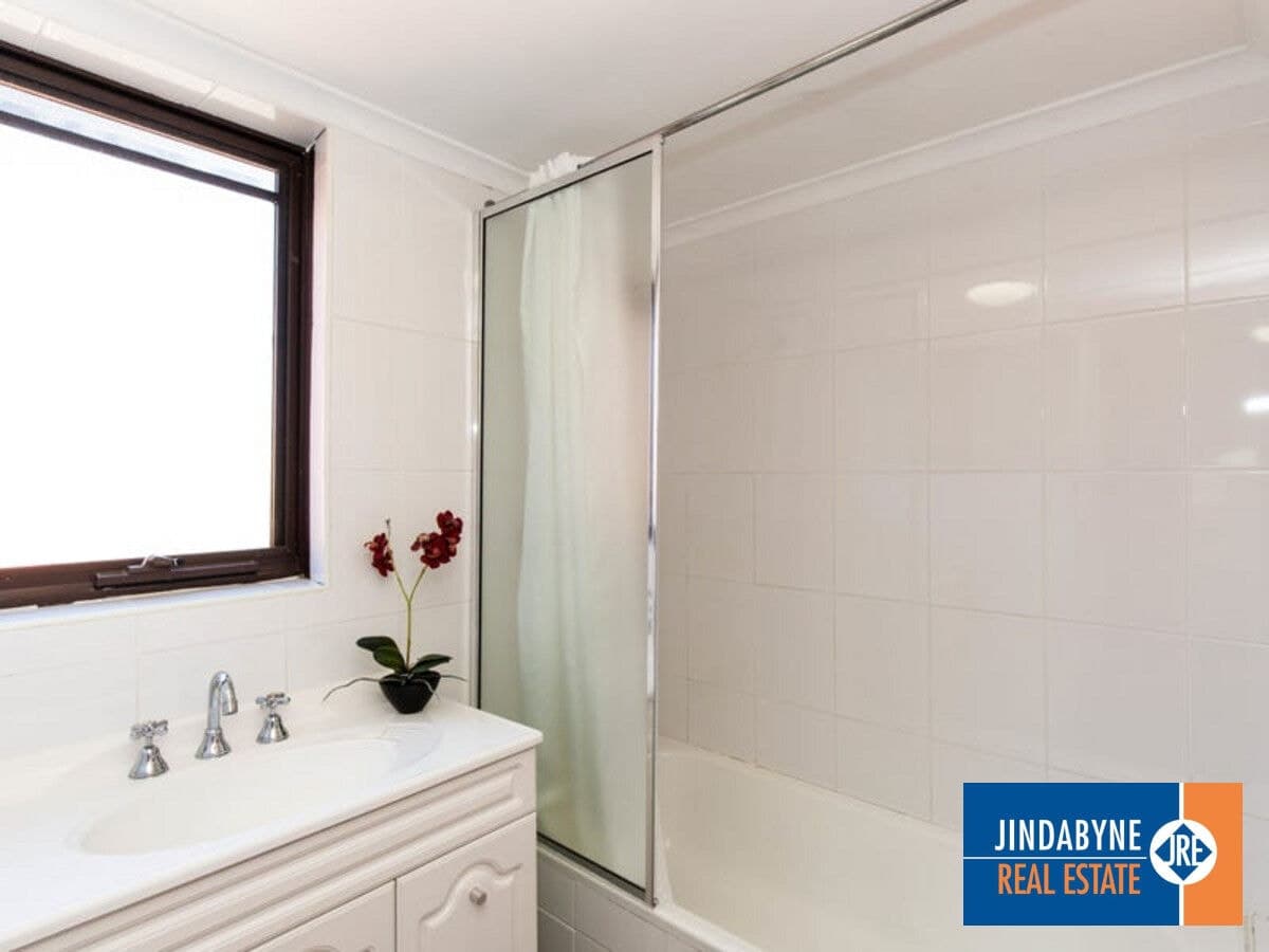 Unit 3 / 121 Gippsland Street, JINDABYNE NSW 2627, Jindabyne - Thumbnail 8