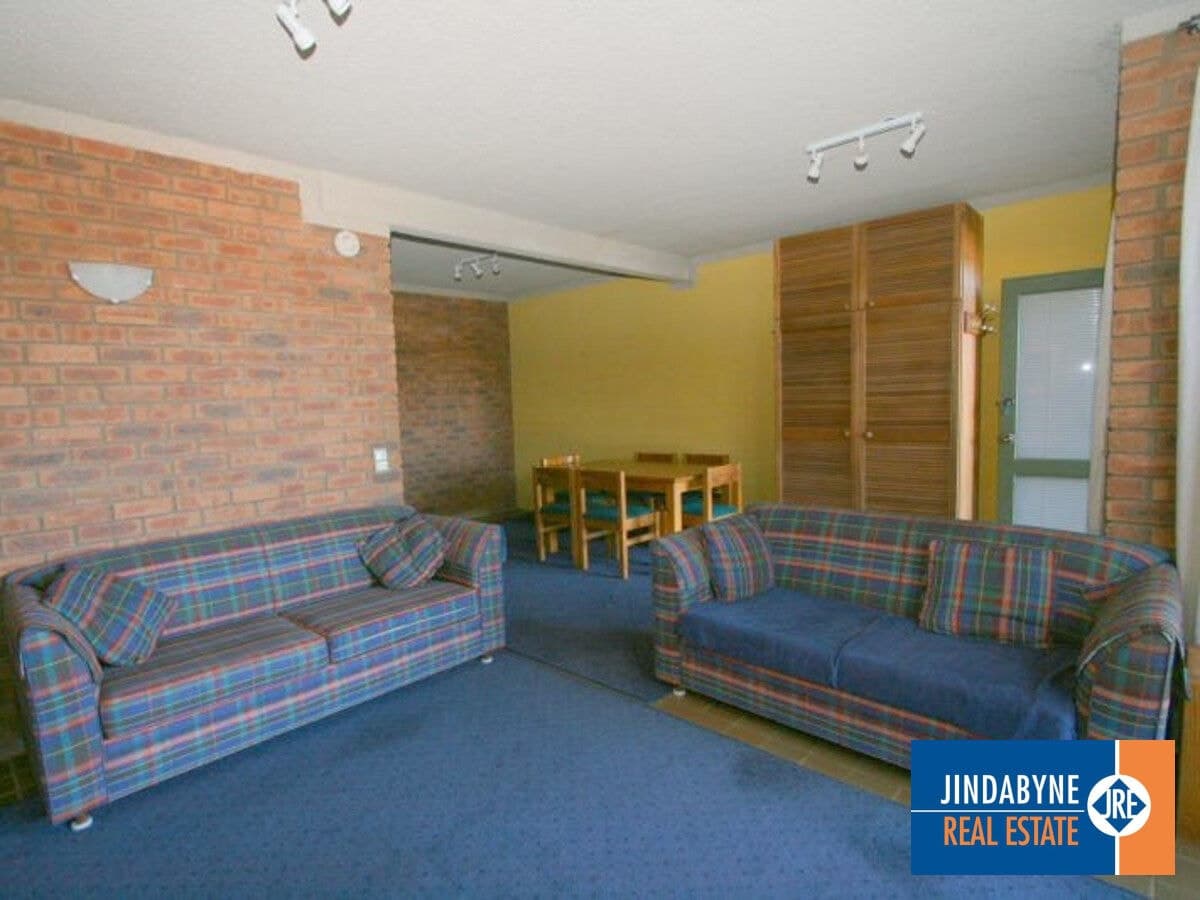 Unit 4 / 33 Clyde Street, JINDABYNE NSW 2627, Jindabyne - Thumbnail 2