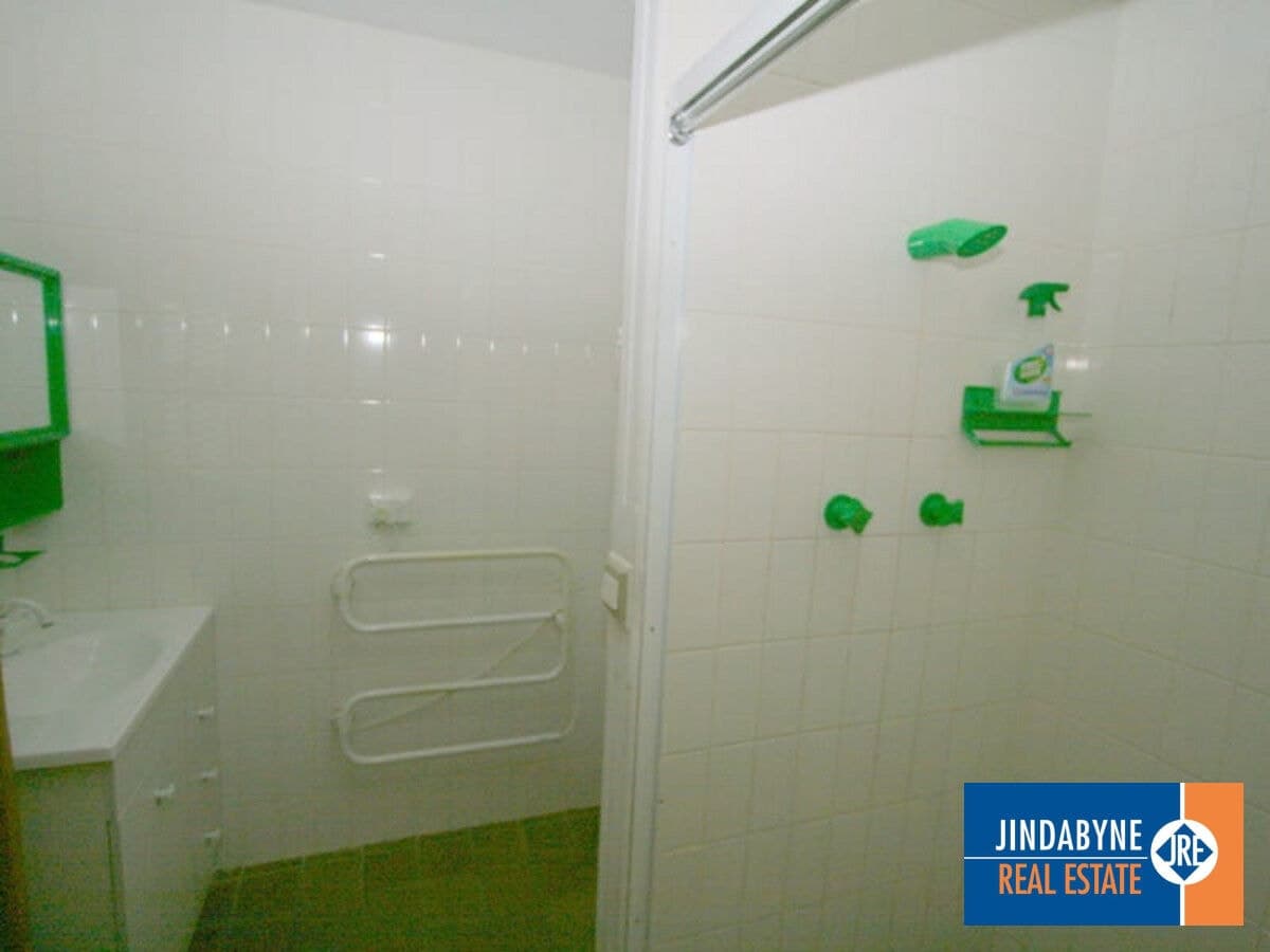 Unit 4 / 33 Clyde Street, JINDABYNE NSW 2627, Jindabyne - Thumbnail 5