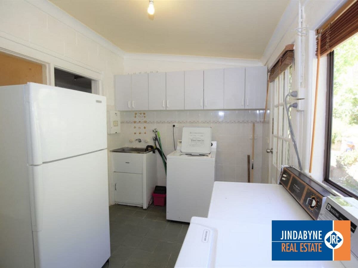 42 Gippsland Street, JINDABYNE NSW 2627, Jindabyne - Thumbnail 5