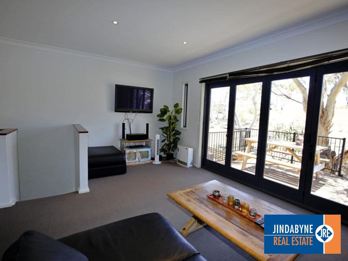 Unit 8 / 17 Kirwan Close, JINDABYNE NSW 2627, Jindabyne - Thumbnail 3