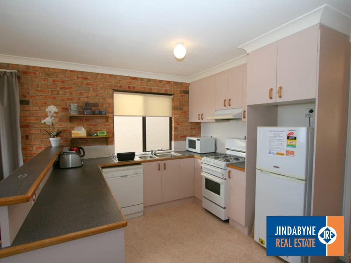 Unit 10 / 15 Kirwan Close, JINDABYNE NSW 2627, Jindabyne - Thumbnail 4