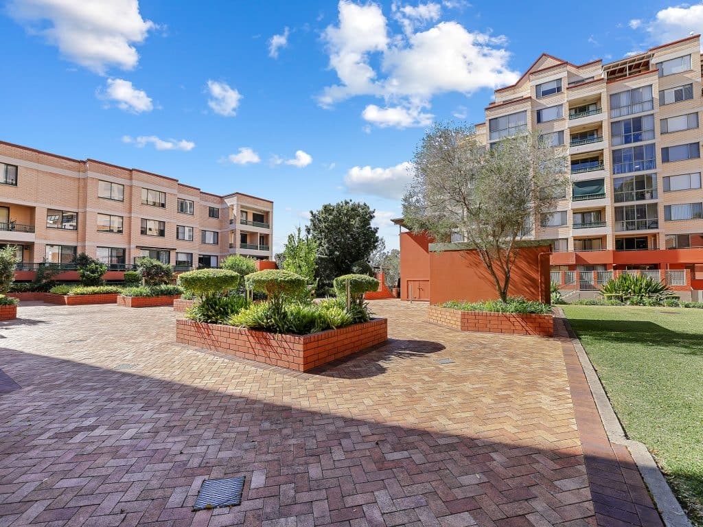 60/8-14 Willock Ave, Miranda - Thumbnail 2