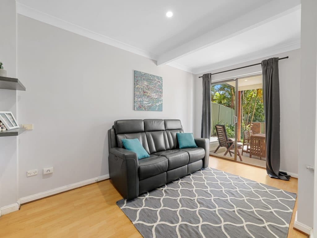7 Emerald Place, Grays Point - Image 1