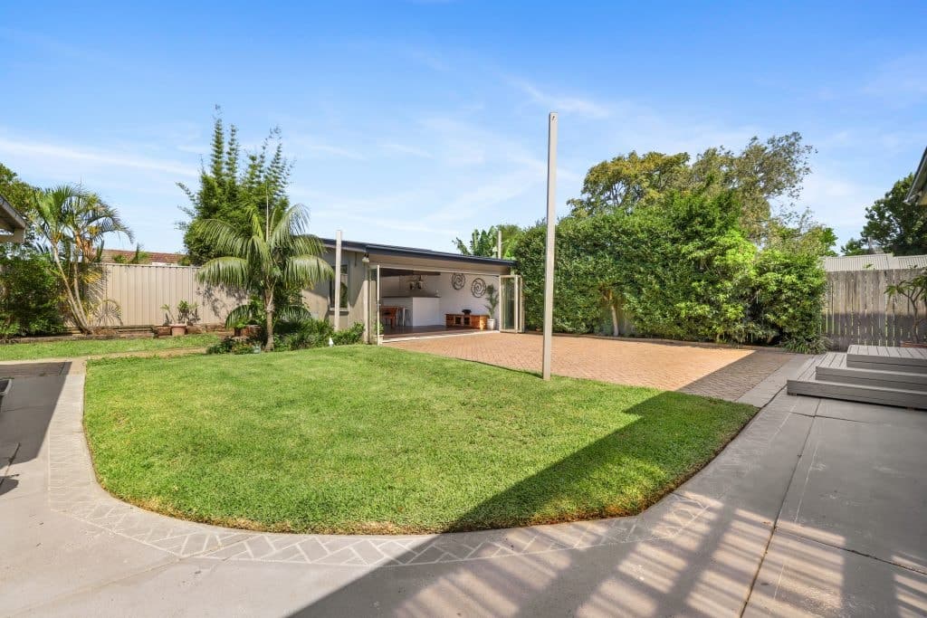 94 Manchester Road, Gymea - Thumbnail 3