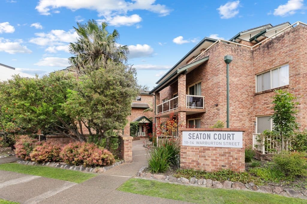 30/10-14 Warburton Street, Gymea - Thumbnail 2