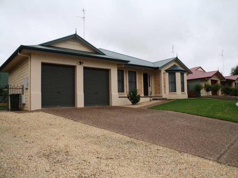 16 Woodlands Drive MOUNT GAMBIER SA, Mount Gambier - Thumbnail 2