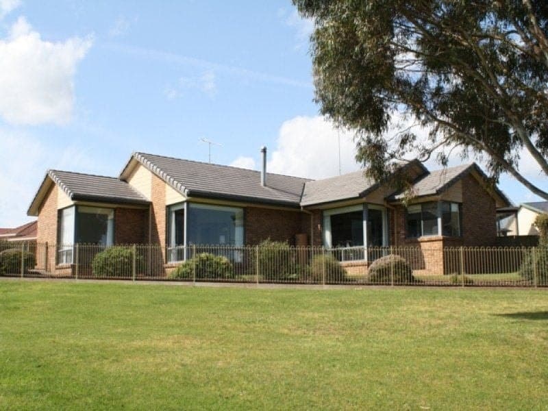 5 Holly Place MOUNT GAMBIER SA, Mount Gambier - Image 1