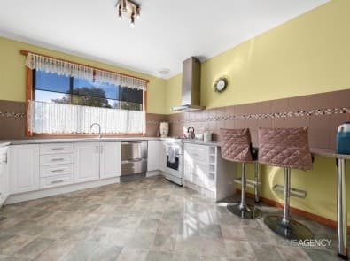 118 Emmett Street, Smithton, Smithton - Thumbnail 2