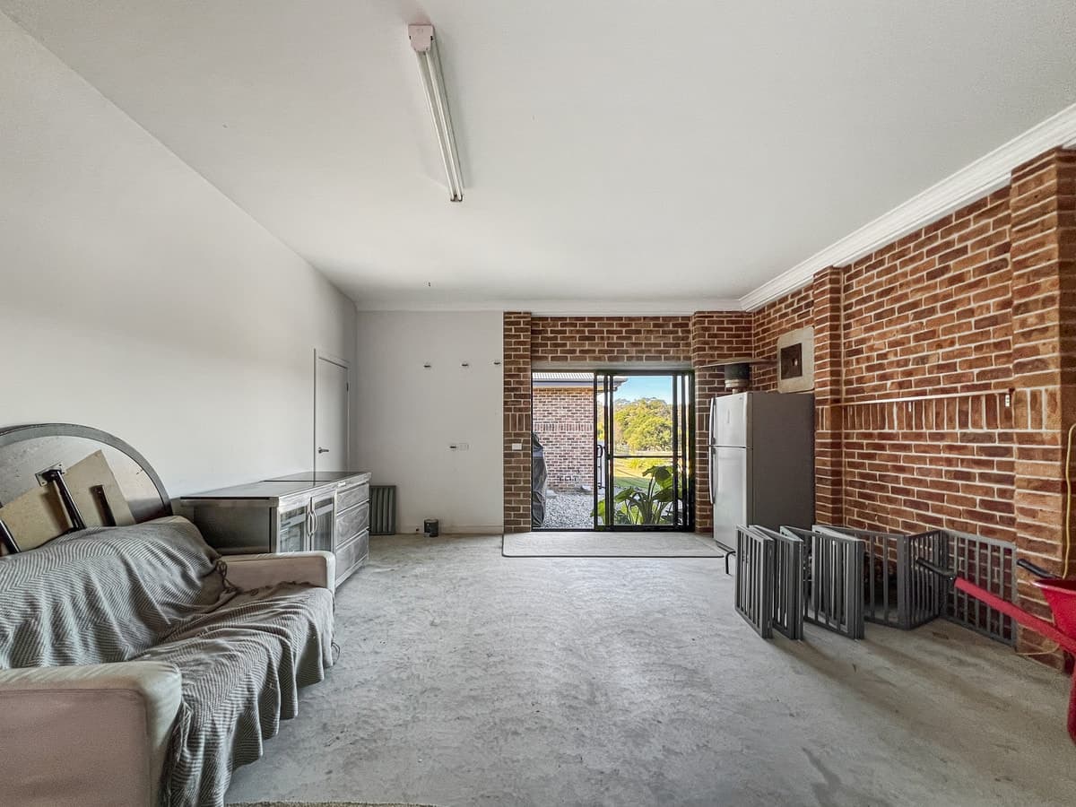 121 Strathmore Crescent, Kalaru - Thumbnail 4