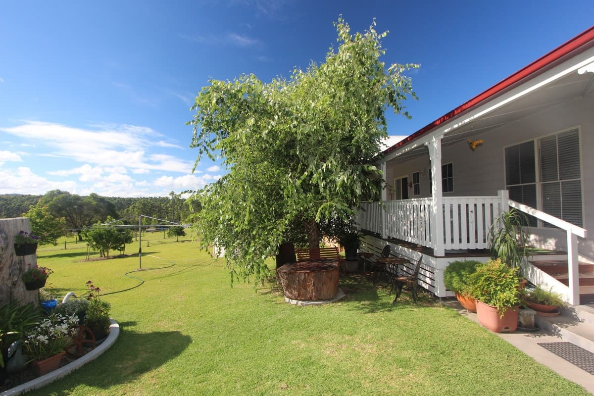 23 Lake Ridge Drive, KEW, Kew - Image 1