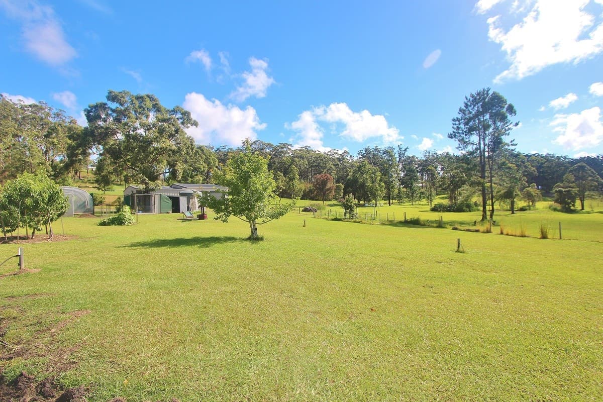 23 Lake Ridge Drive, KEW, Kew - Thumbnail 2