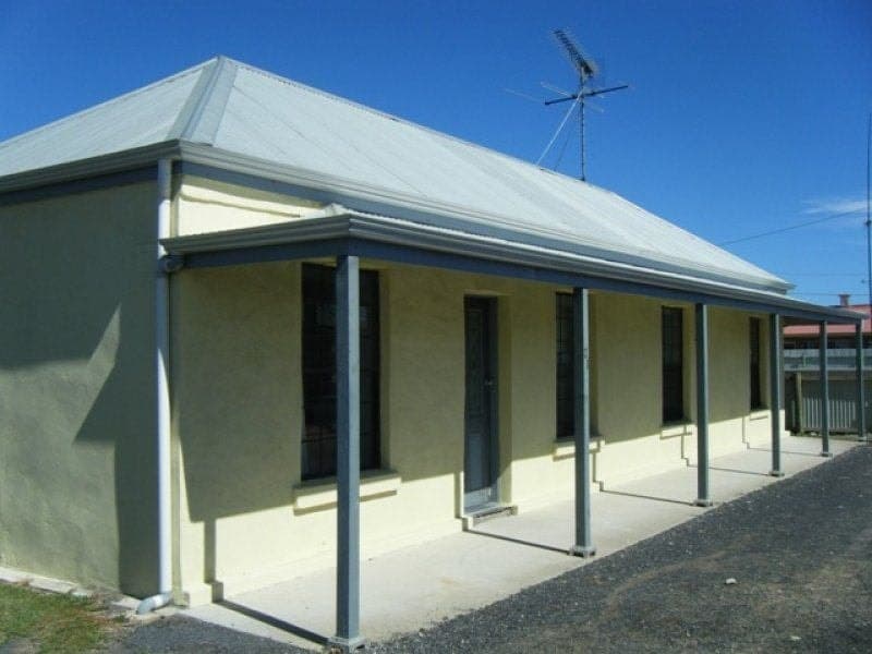 21 Meylin Street PORT MACDONNELL SA, Port Macdonnell - Image 1
