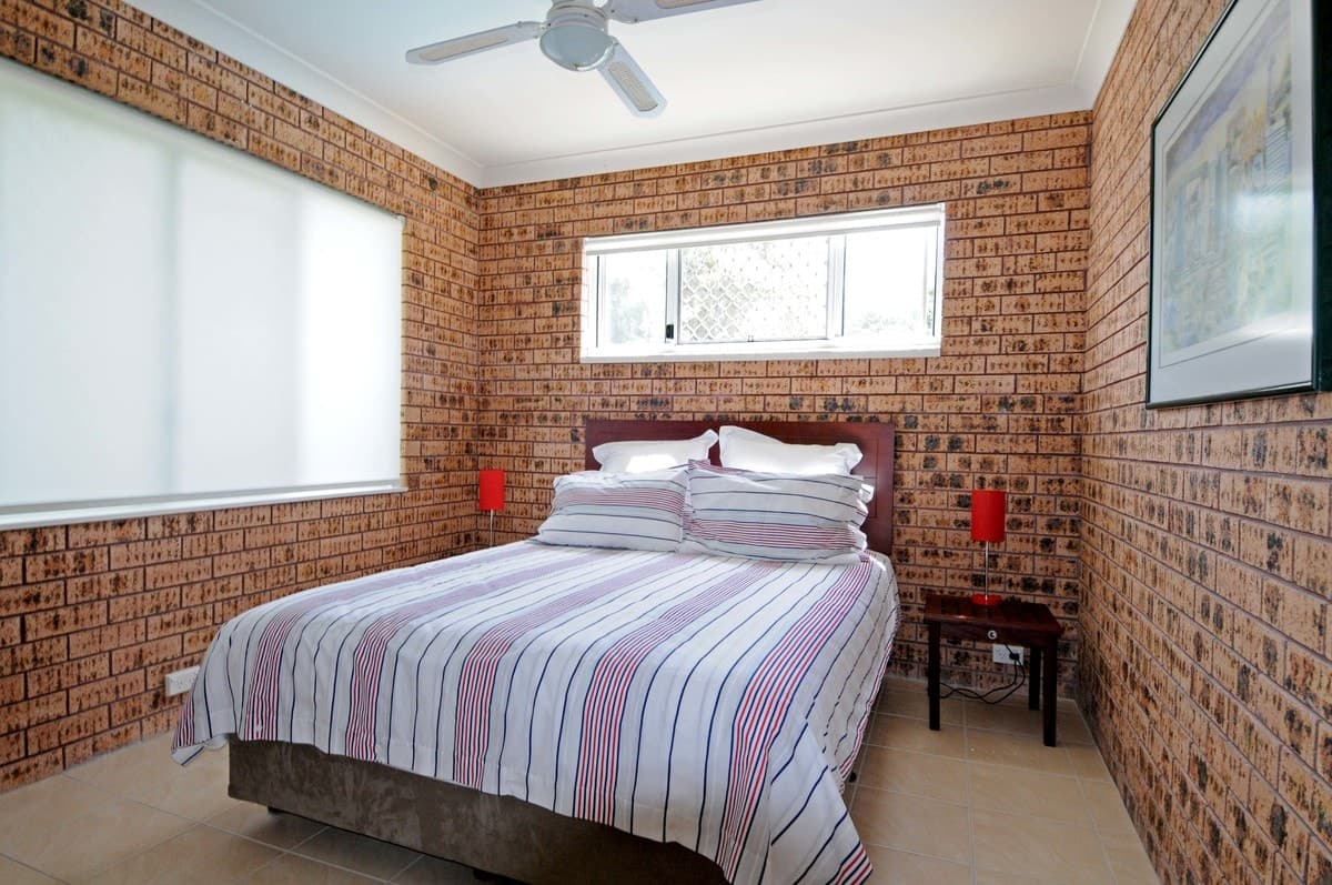 16 McLennan Street, LAURIETON, Laurieton - Image 1