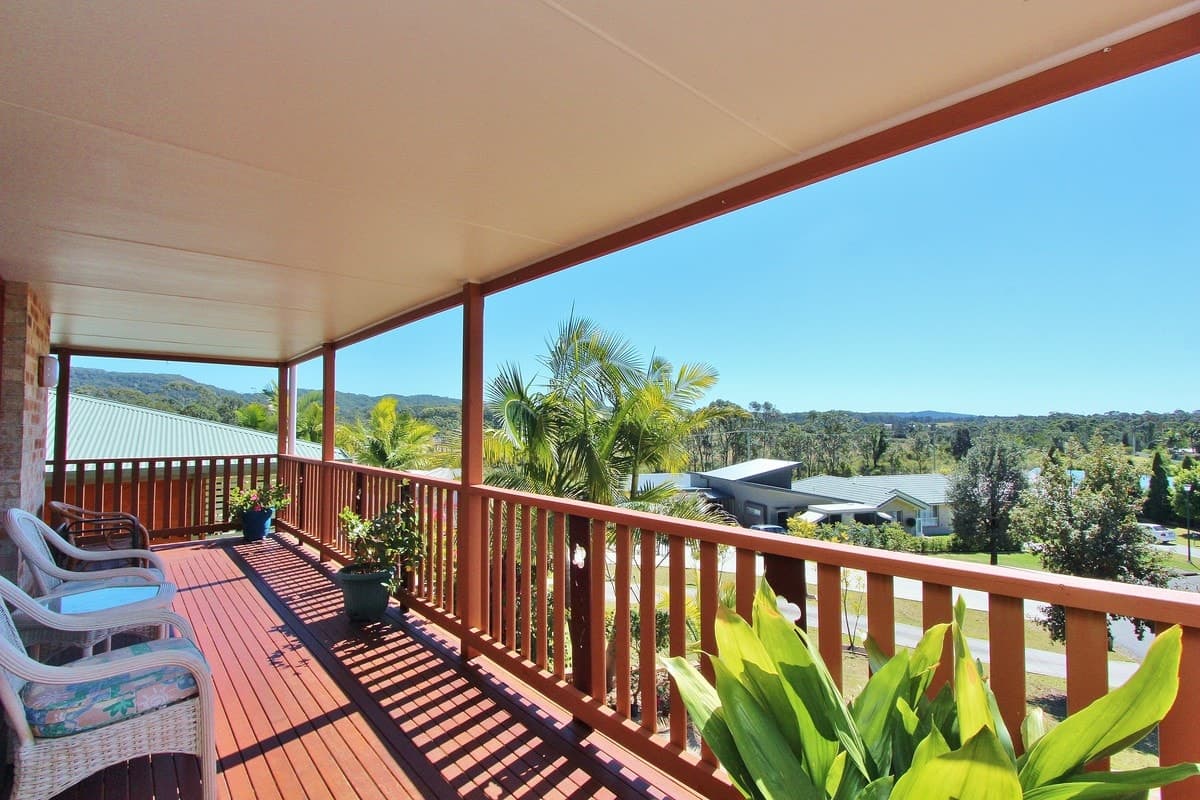 11 St Kitts Way, BONNY HILLS, Bonny Hills - Thumbnail 3