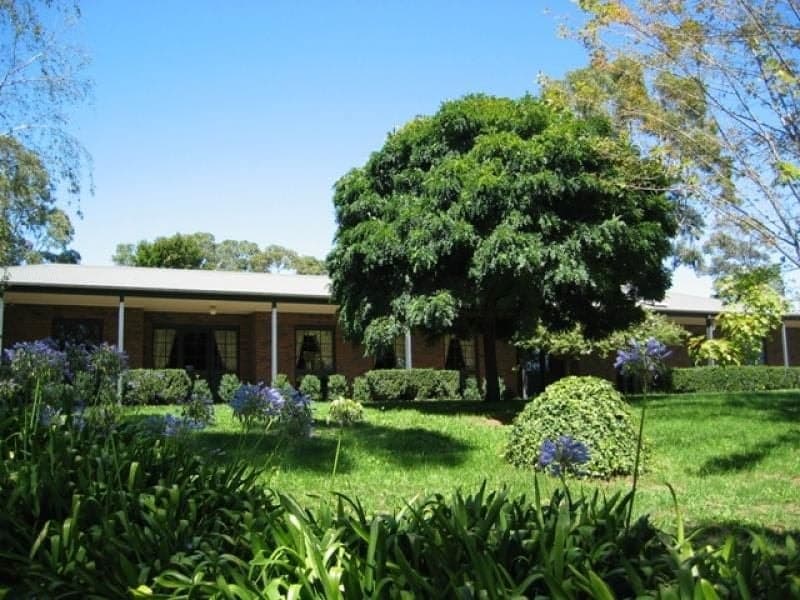 MOUNT GAMBIER, Mount Gambier - Image 1
