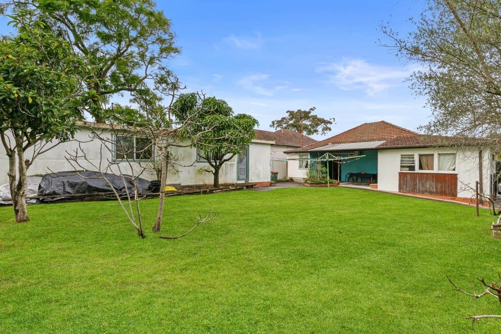 153 Karimbla Road, Miranda - Thumbnail 3