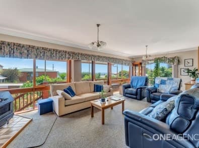 6 Brisbane Place, Upper Burnie, Upper Burnie - Thumbnail 2