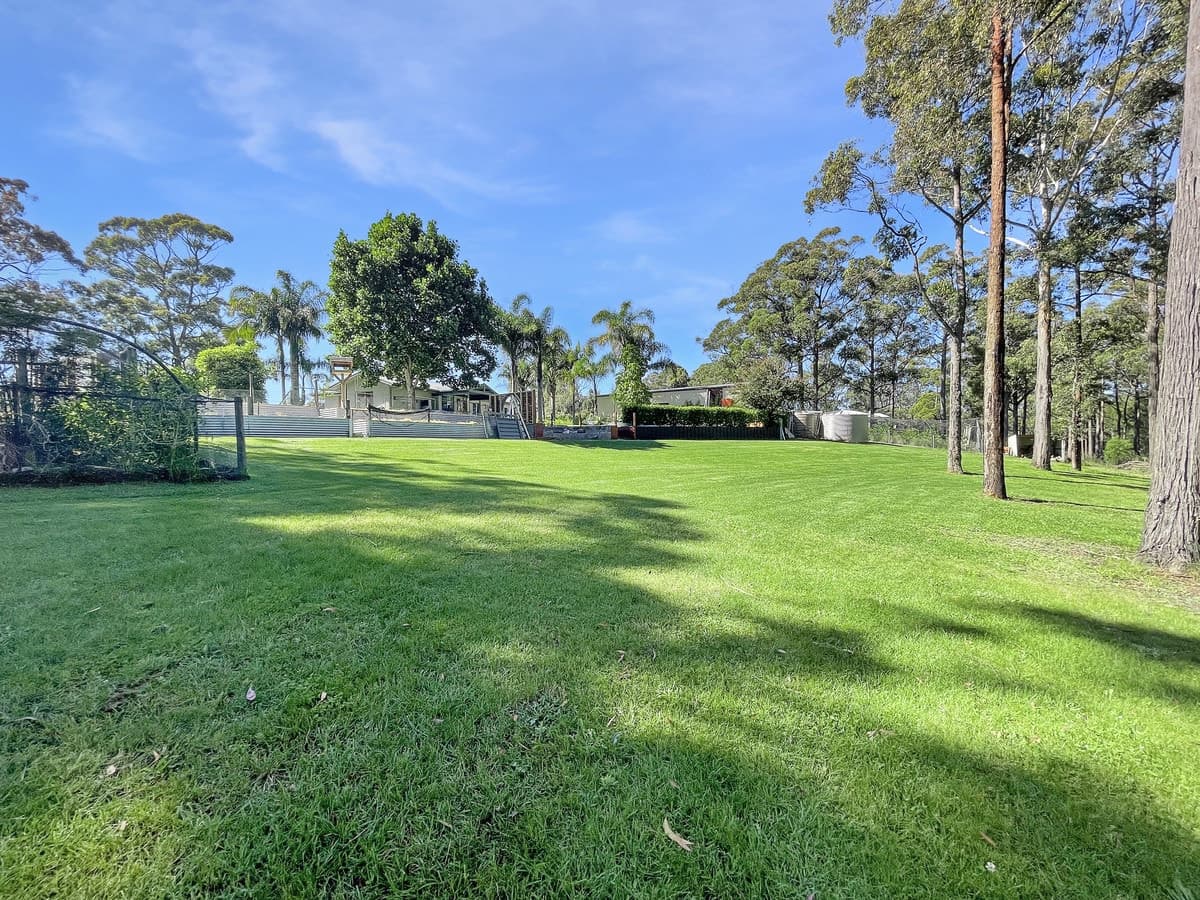 64 Stringybark Place, Millingandi - Thumbnail 2