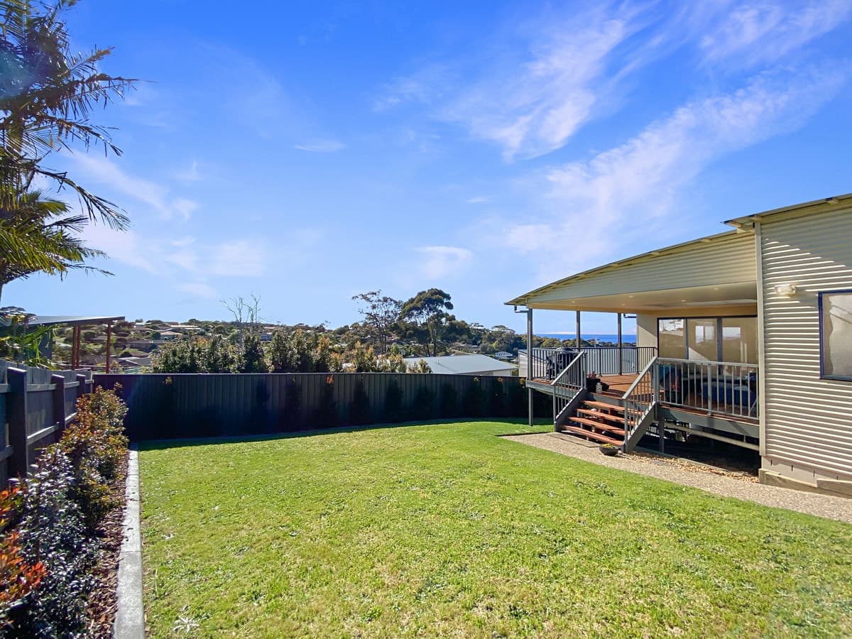 3B Elizabeth Parade, Tura Beach - Image 1