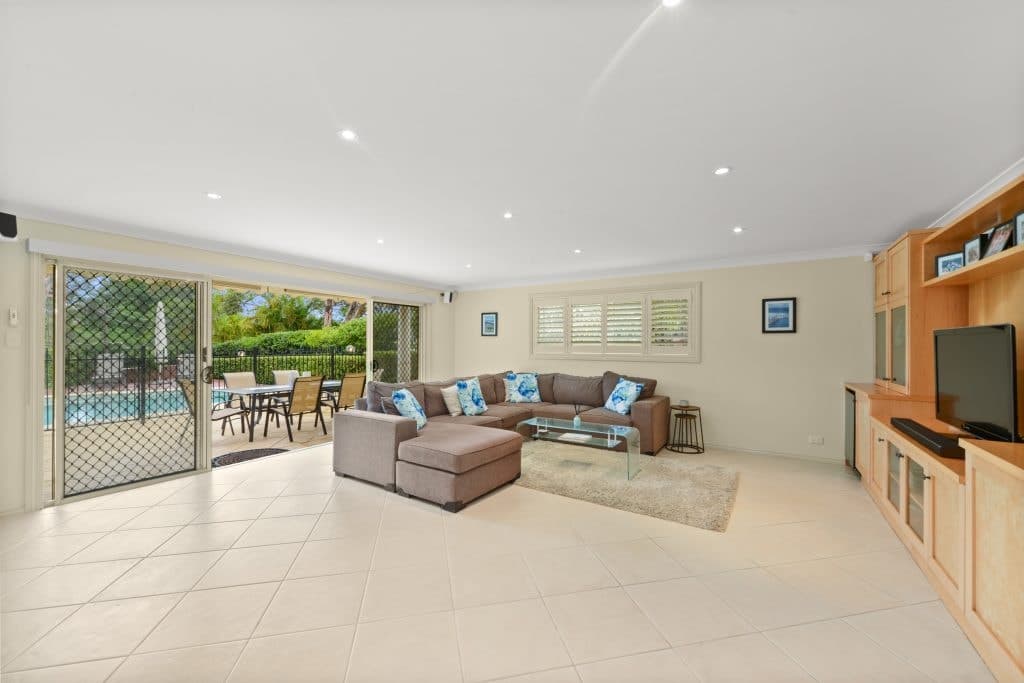 5 Forest Road, Yowie Bay - Image 1