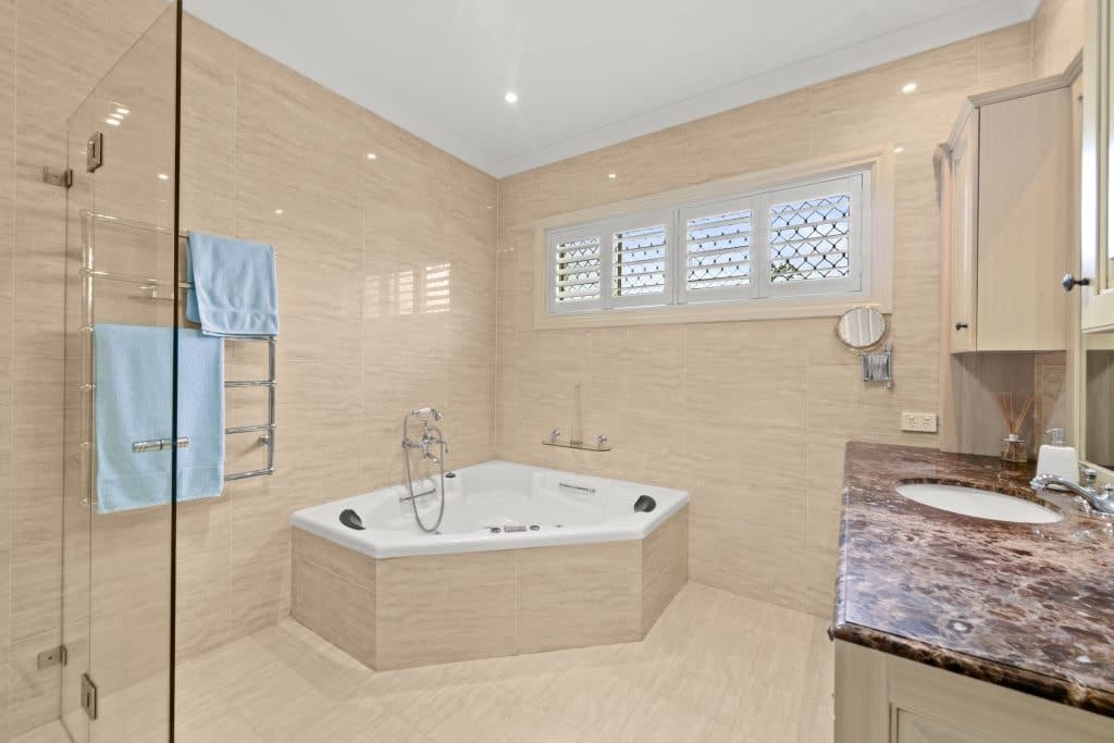5 Forest Road, Yowie Bay - Thumbnail 2