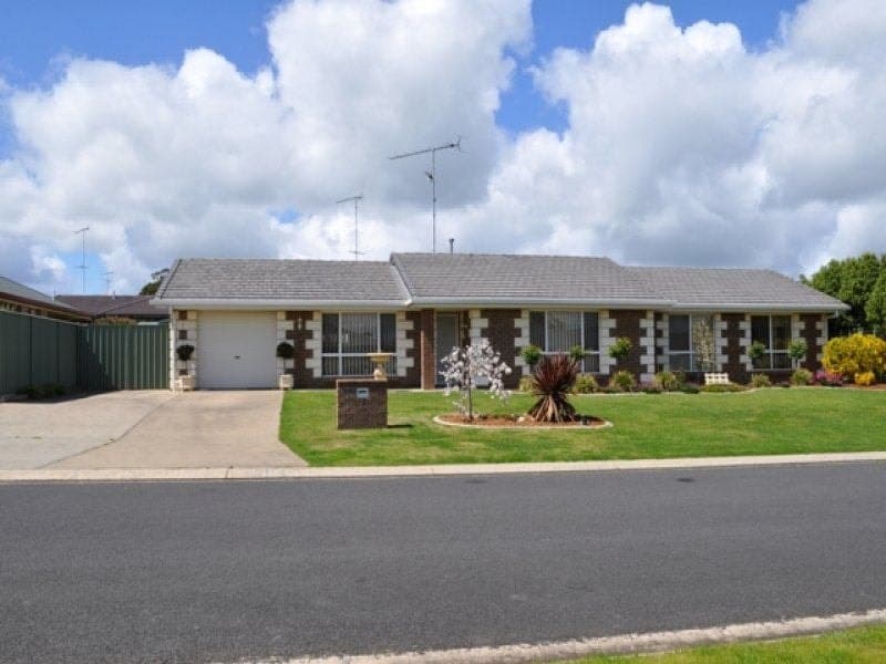 4 Dampier Court MOUNT GAMBIER SA, Mount Gambier - Thumbnail 3
