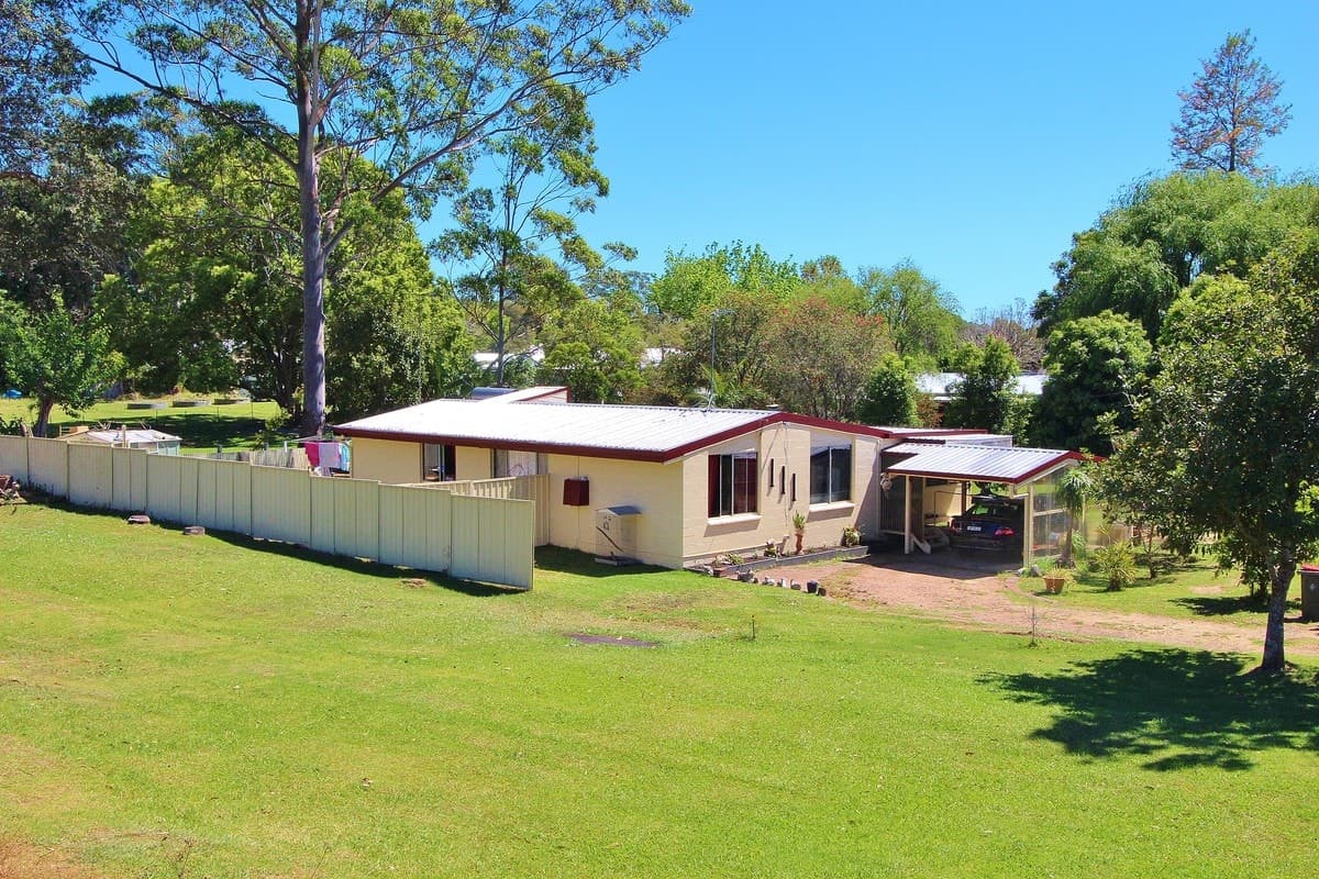111 Ross Glenn Road, ROSSGLEN, Rossglen - Thumbnail 3