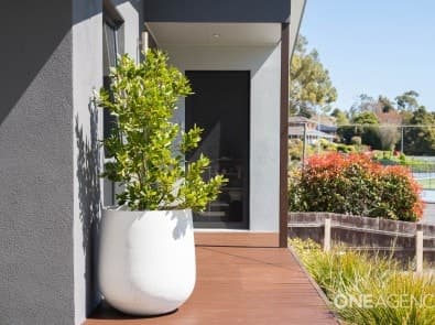 39 Richardson Crescent, Park Grove, Park Grove - Thumbnail 2