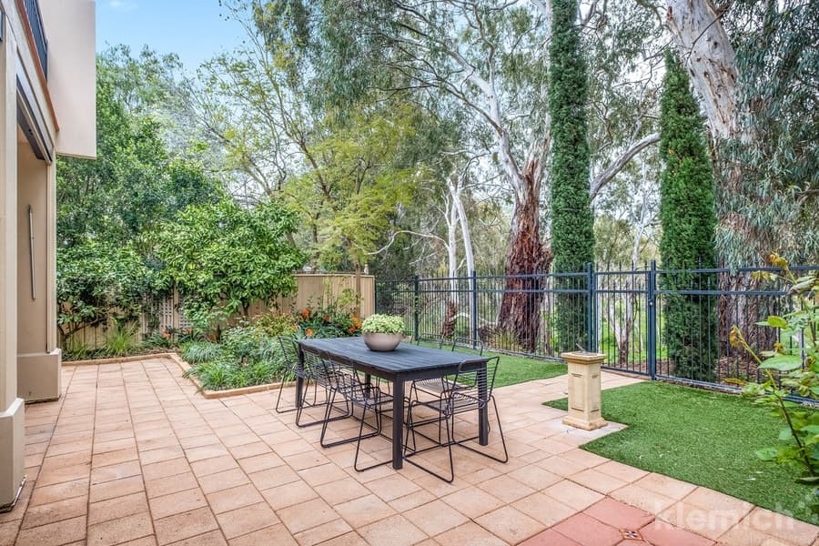 84 Tenth Avenue, Joslin, Joslin - Image 1