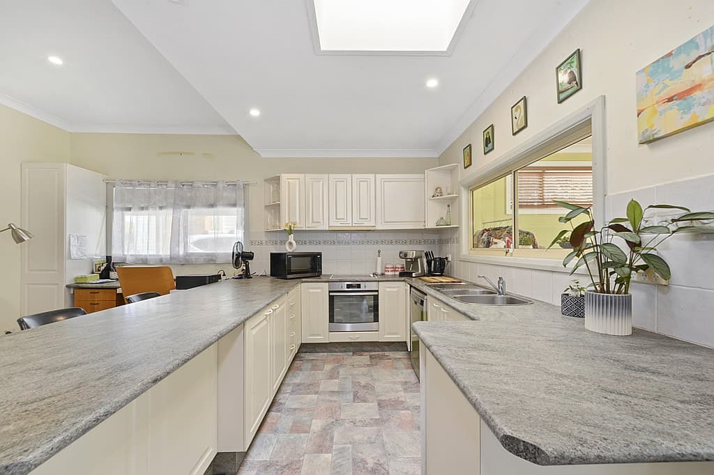 27 Clements Parade, Kirrawee - Thumbnail 6