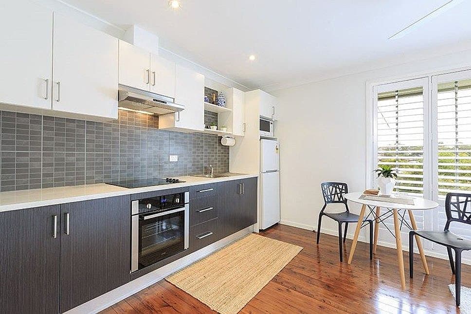 7 Heron Place, Grays Point - Thumbnail 2