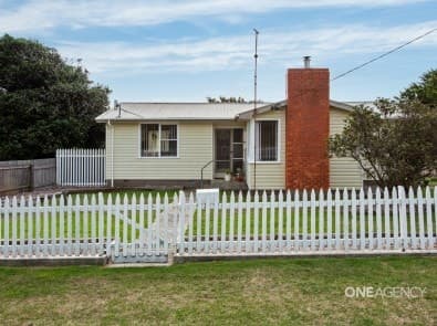 15 Rougemont Street, Stanley, Stanley - Image 1