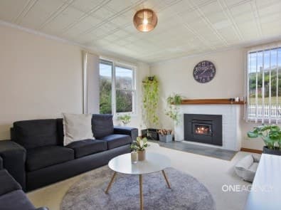 15 Rougemont Street, Stanley, Stanley - Thumbnail 2