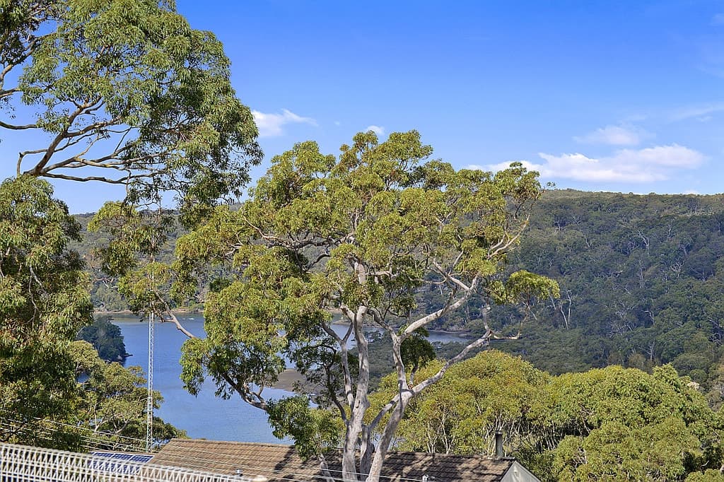 12 Warren Avenue, Grays Point - Image 1