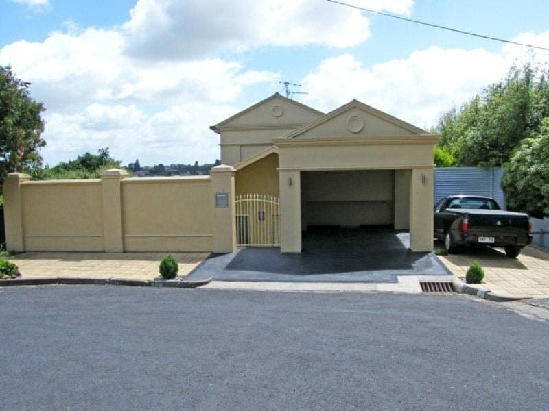 12 Dickson Street MOUNT GAMBIER SA, Mount Gambier - Image 1