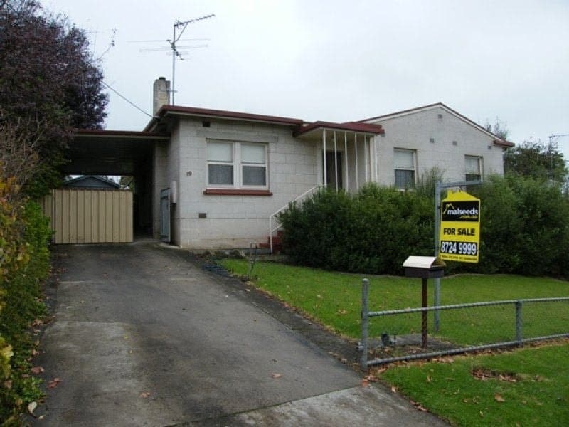 19 Holloway Crescent MOUNT GAMBIER SA, Mount Gambier - Image 1