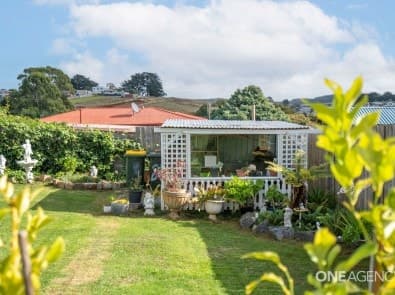 86 Stirling Street, Acton, Acton - Thumbnail 4