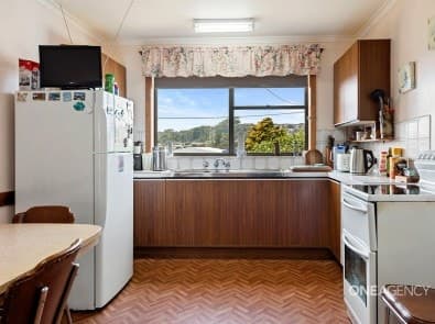 20 West Esplanade, Smithton, Smithton - Thumbnail 4