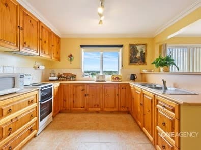 105 Emmett Street, Smithton, Smithton - Thumbnail 3