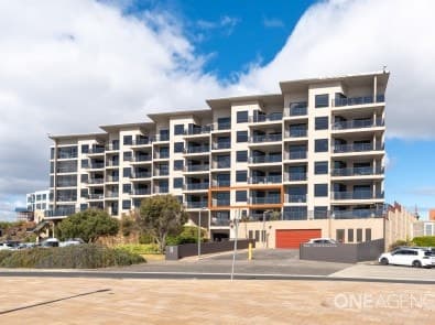 4/5 North Terrace, Burnie, Burnie - Thumbnail 3