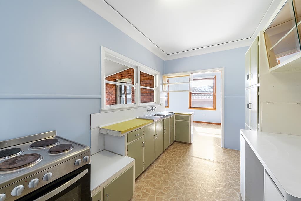 9 Bolaro Ave, Gymea - Thumbnail 3