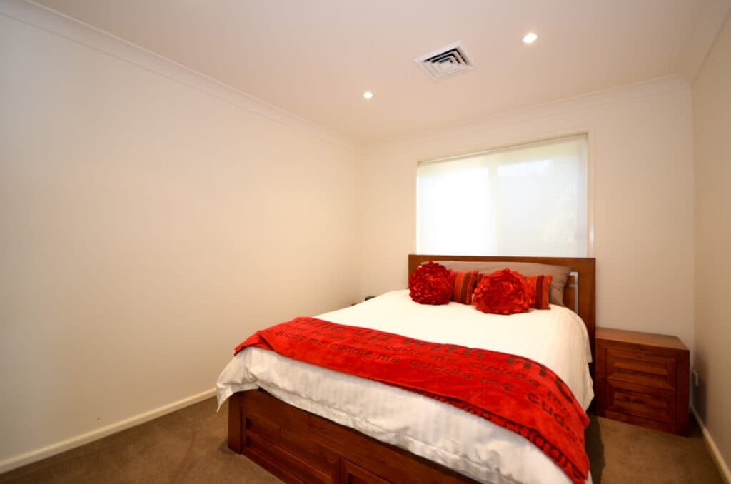 23 Connell Road, Oyster Bay - Thumbnail 3