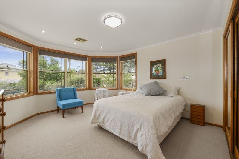 10 Warcoo Avenue, Gymea Bay - Thumbnail 3