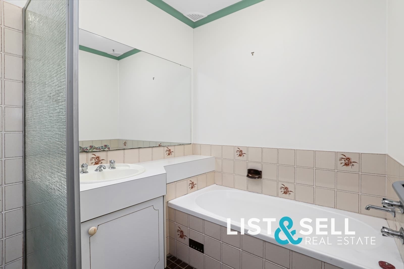 137 Lancia Drive, Ingleburn, NSW 2565, Ingleburn - Thumbnail 6