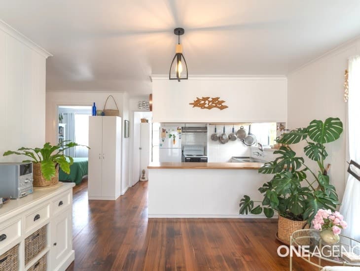 2/33 Old Surrey Road, Havenview - Image 1